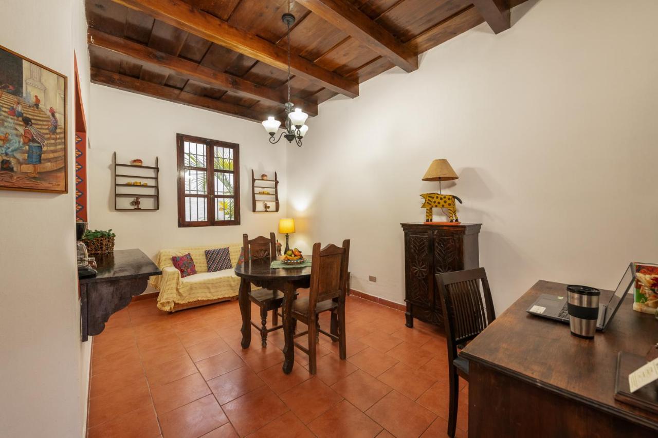 Casita Tumbergia Apartment Antigua Exterior foto